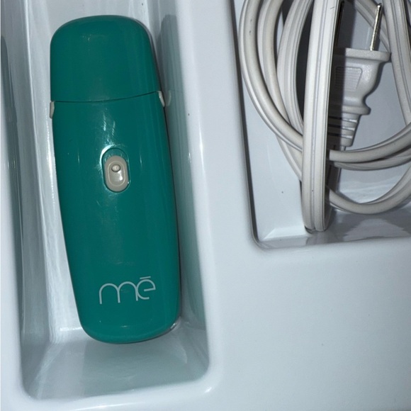 mē Sleek Professional At
Home Face & Body
Permanent Hair
Reduction System - Picture 9 of 15